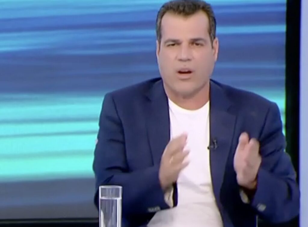 προκλητικός-θάνος-πλεύρης-για-καλλιτ-1339096